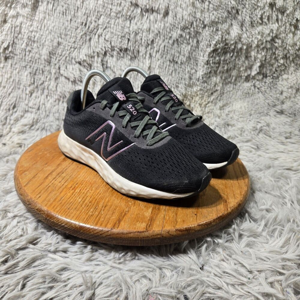 New Balance 520 Black Lavender Sneakers Womens 8.5 Mesh Running Shoes W520LB8